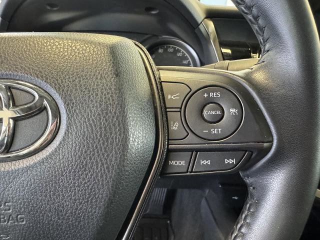 Used 2022 Toyota Camry SE FWD image 15