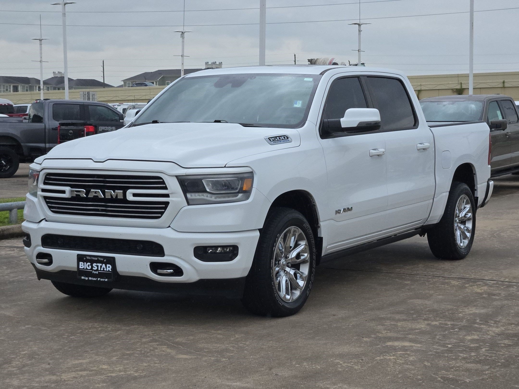 Used 2023 RAM 1500 Laramie AWD/4WD image 10