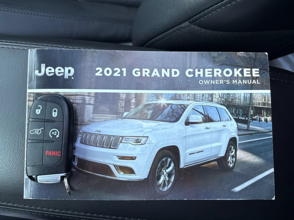 Used 2021 Jeep Grand Cherokee Limited w/ Sun & Sound Group AWD/4WD image 21