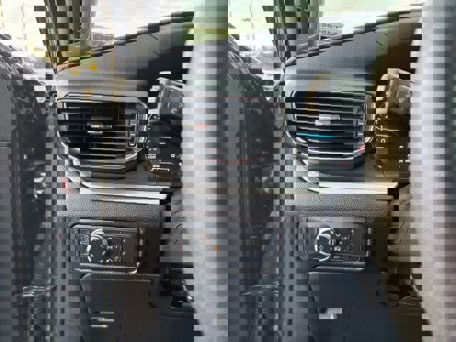 Certified 2022 Ford Explorer XLT w/ Equipment Group 202A image 16