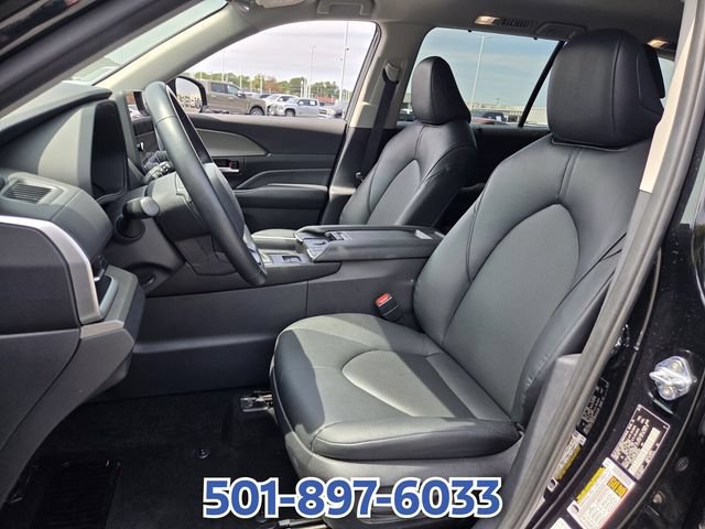 Used 2025 Toyota Grand Highlander AWD image 9