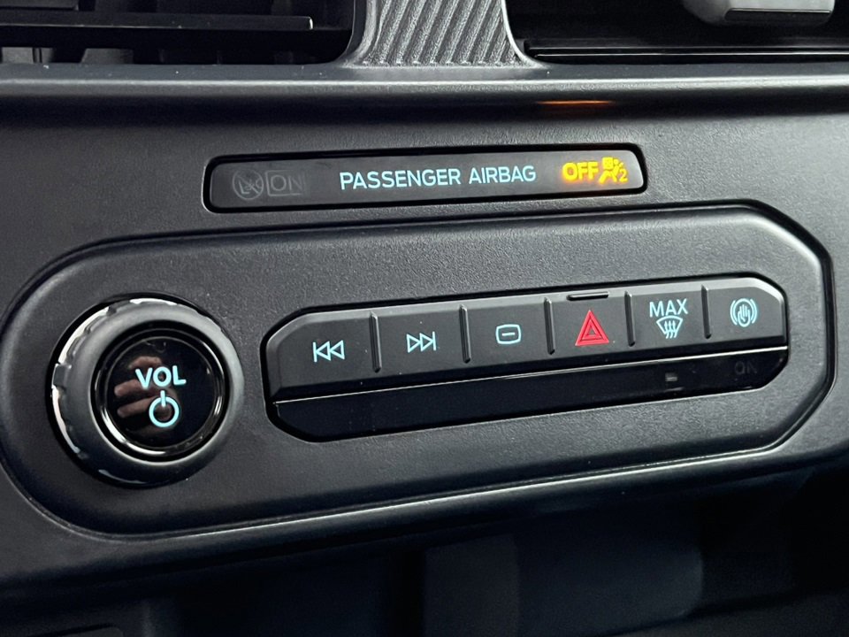 Certified 2025 Ford Maverick XL w/ 4K Tow Package image 30