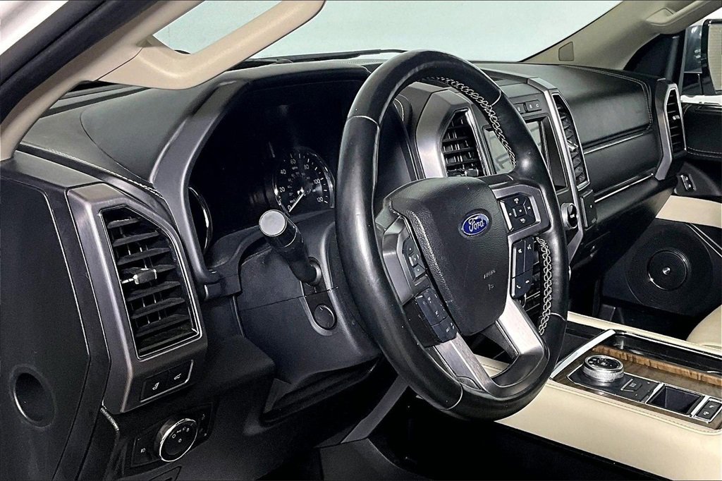 Certified 2021 Ford Expedition Platinum image 11