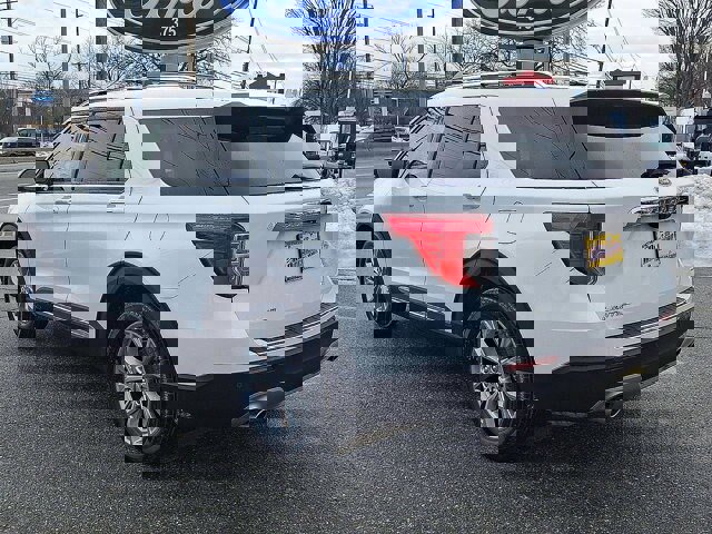 Certified 2023 Ford Explorer Limited w/ Limited Technology Package image 5