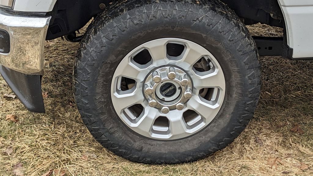 Certified 2024 Ford F350 XLT image 10