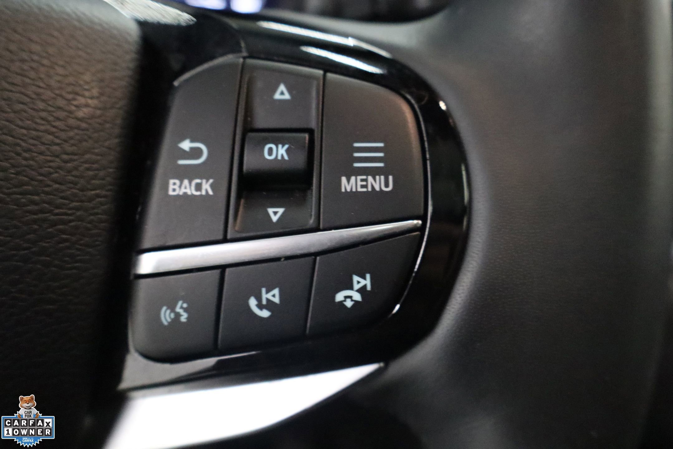 Certified 2025 Ford Explorer Platinum RWD image 23