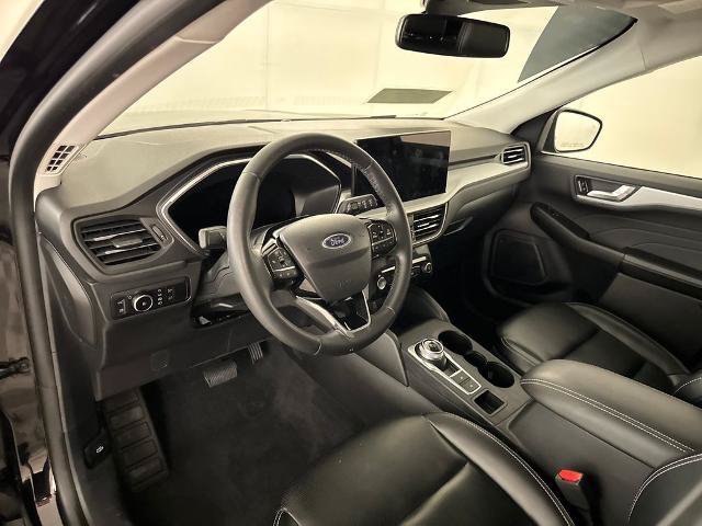 Certified 2024 Ford Escape Platinum AWD/4WD image 16
