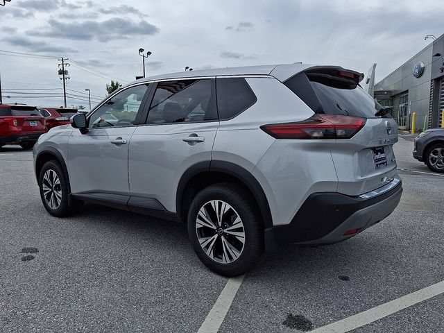 Used 2023 Nissan Rogue SV AWD/4WD image 9
