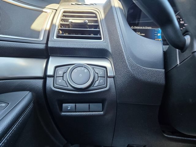 Certified 2018 Ford Explorer XLT w/ Equipment Group 202A AWD/4WD image 23