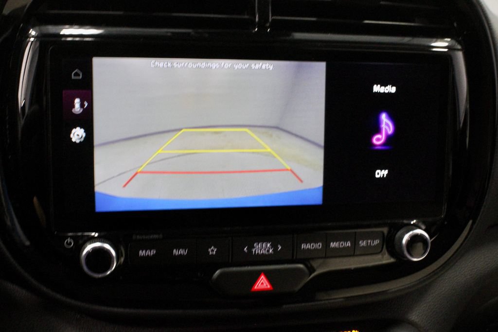 Used 2024 Kia Soul GT-Line FWD image 2