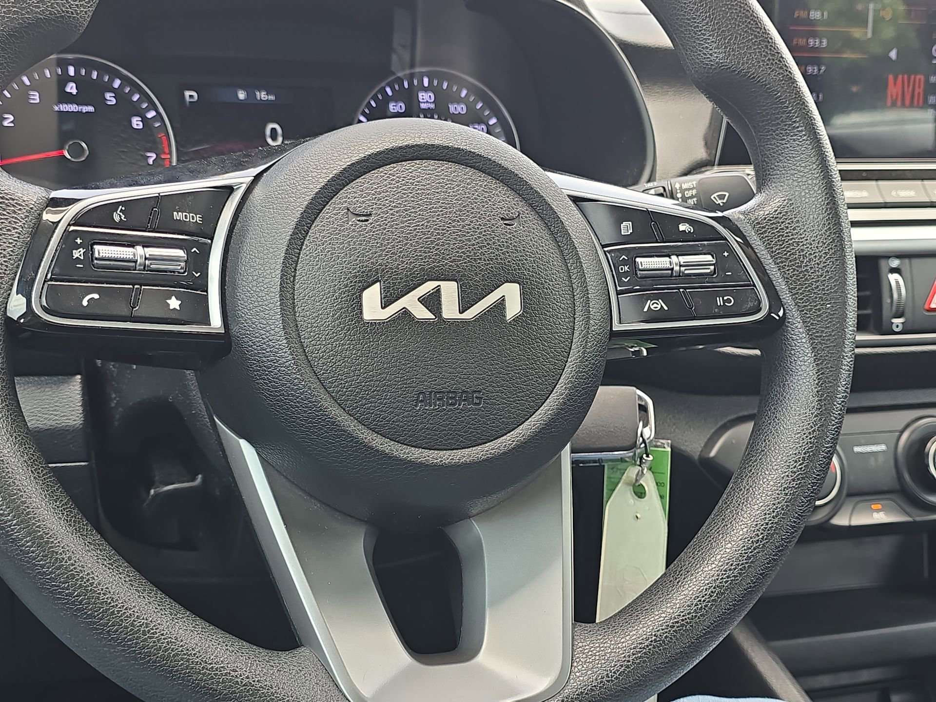 Used 2022 Kia Forte LXS w/ LXS Technology Package FWD image 13