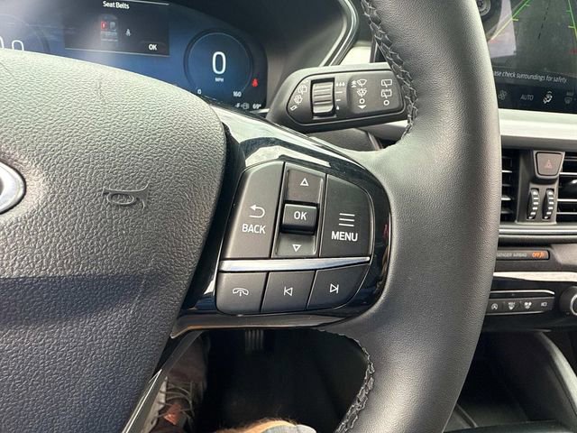 Certified 2024 Ford Escape Platinum image 37