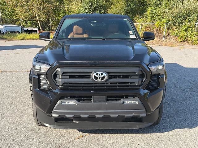 Used 2024 Toyota Tacoma SR5 AWD/4WD image 6