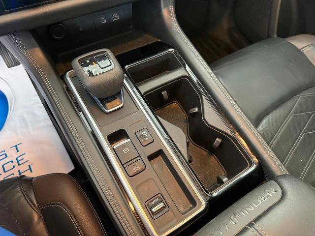 Used 2022 Nissan Pathfinder Platinum w/ Cargo Package FWD image 19