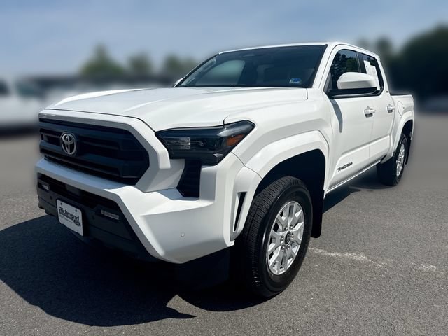 Used 2024 Toyota Tacoma SR5 AWD/4WD image 1