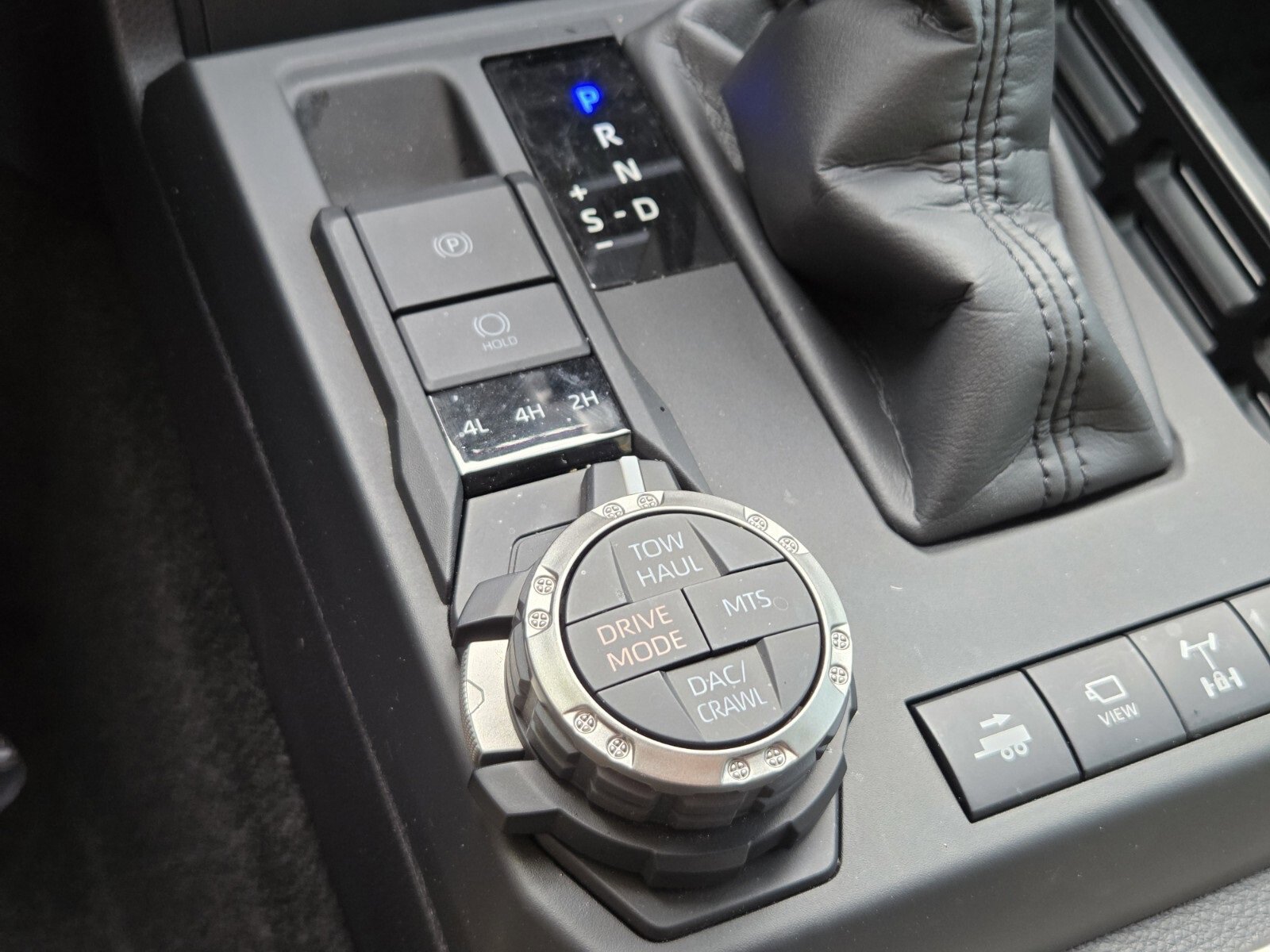 Used 2025 Toyota 4Runner Trailhunter image 26