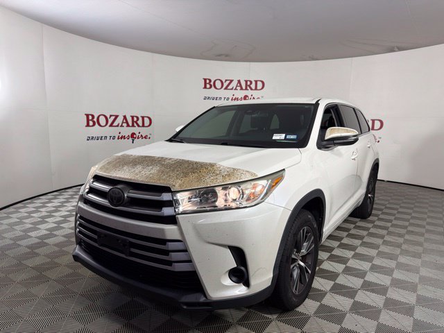 Used 2017 Toyota Highlander LE FWD image 6