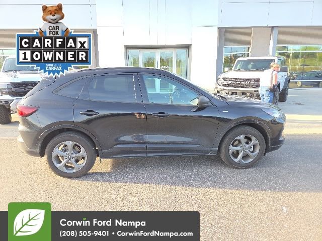Certified 2024 Ford Escape ST-Line w/ Tech Pack #1 AWD/4WD image 7