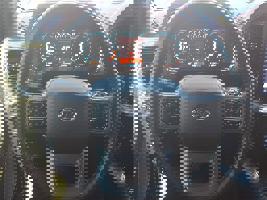 Certified 2023 Ford F150 Lariat w/ Equipment Group 502A High image 20