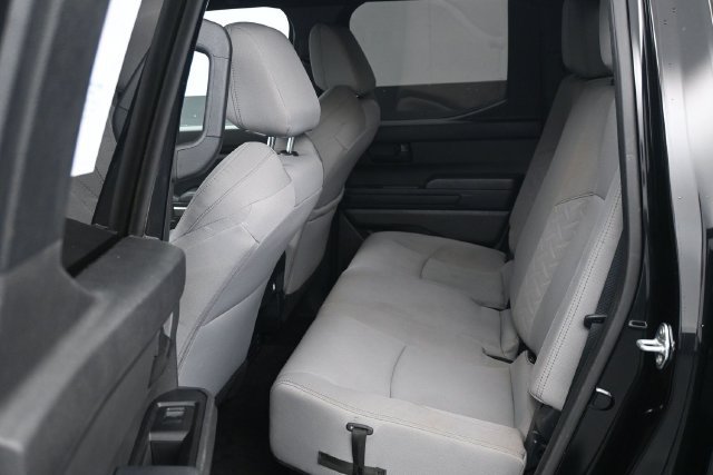 Used 2024 Toyota Tacoma SR5 AWD/4WD image 5