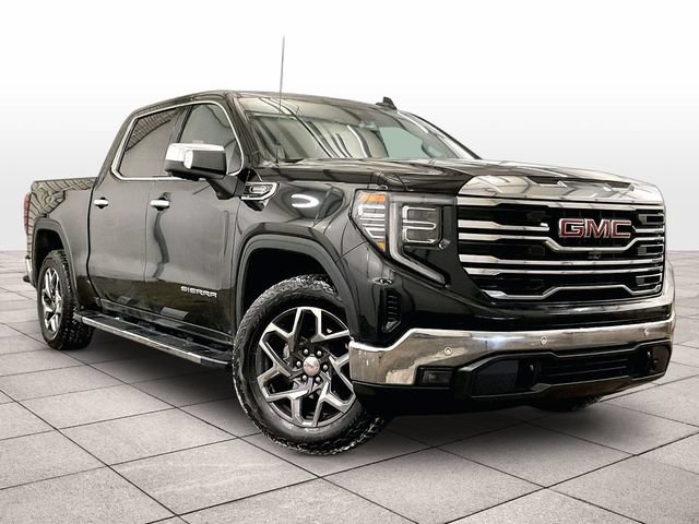 Used 2022 GMC Sierra 1500 SLT w/ SLT Premium Plus Package AWD/4WD image 2