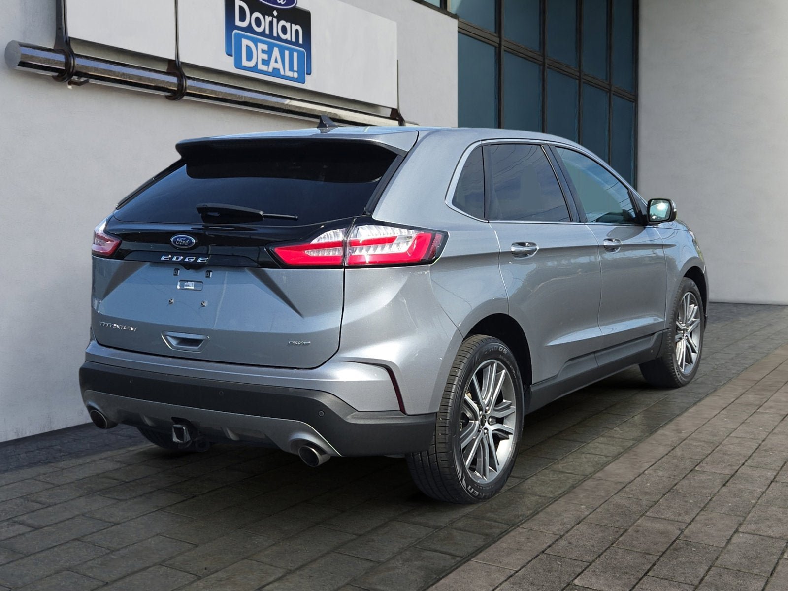 Certified 2023 Ford Edge Titanium w/ Class II Trailer Tow Package AWD/4WD image 3