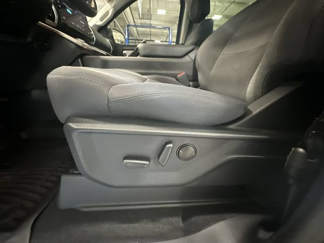 Certified 2025 Ford Expedition Max Active AWD/4WD image 18