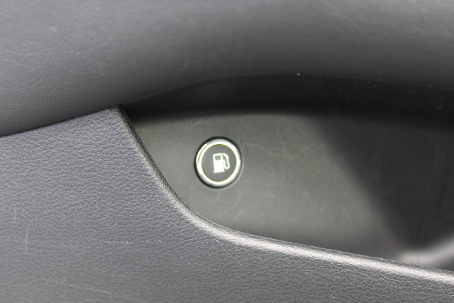 Used 2024 Chrysler Pacifica Limited FWD image 24