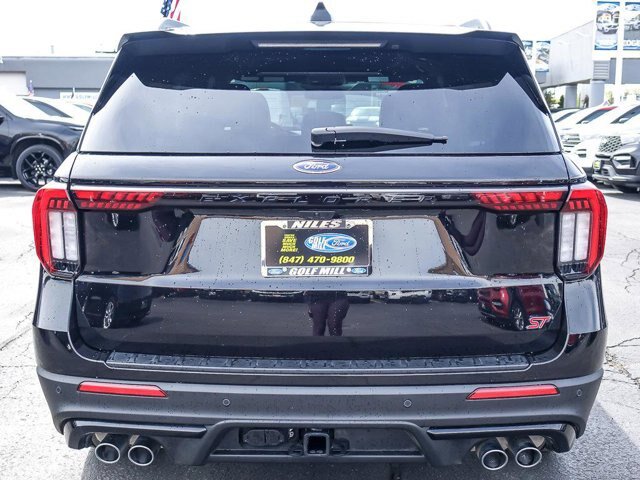 Certified 2026 Ford Explorer ST AWD/4WD image 8