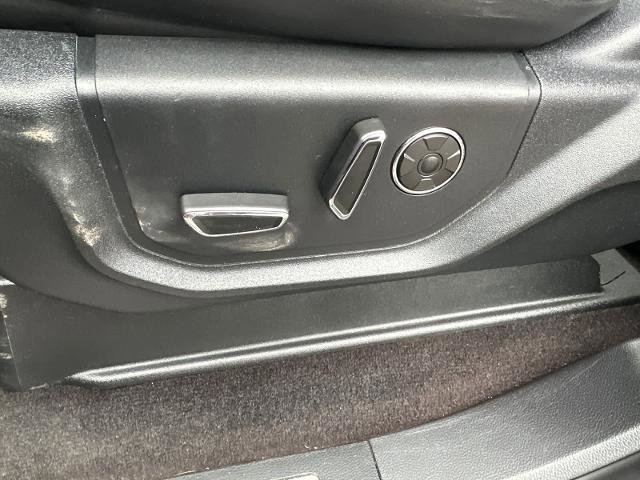 Certified 2018 Ford F150 Platinum w/ Equipment Group 701A Luxury image 29