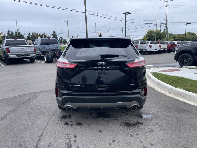 Certified 2024 Ford Edge Titanium w/ Equipment Group 301A AWD/4WD image 4
