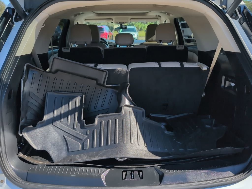 Certified 2021 Ford Explorer Limited w/ Equipment Group 301A image 13