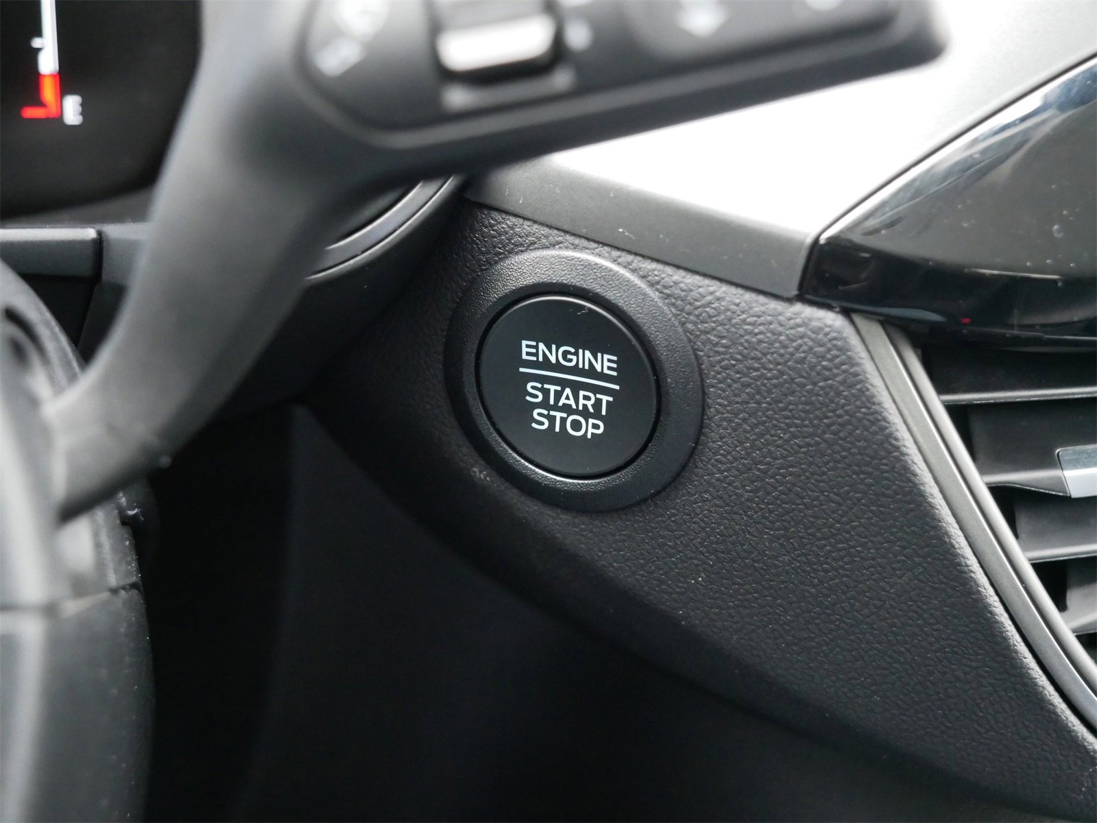 Certified 2025 Ford Escape Active image 28