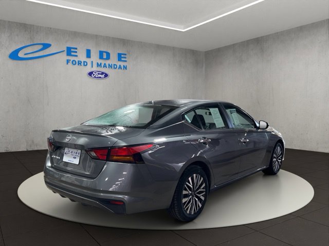 Used 2025 Nissan Altima 2.5 SV FWD image 13