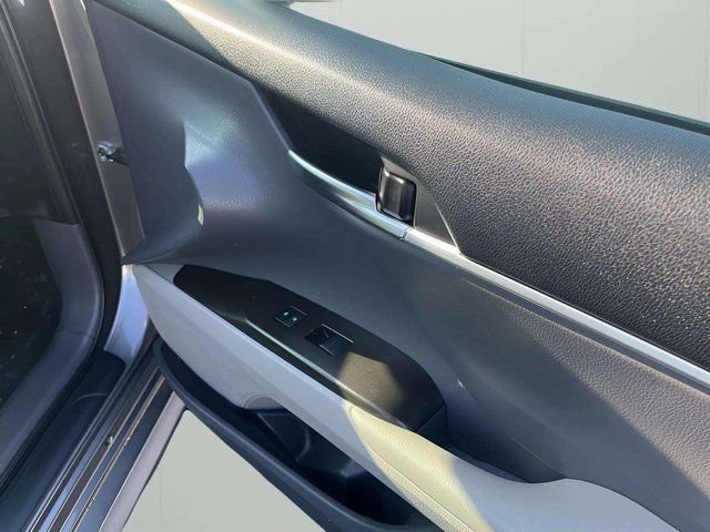 Used 2023 Toyota Camry LE image 14