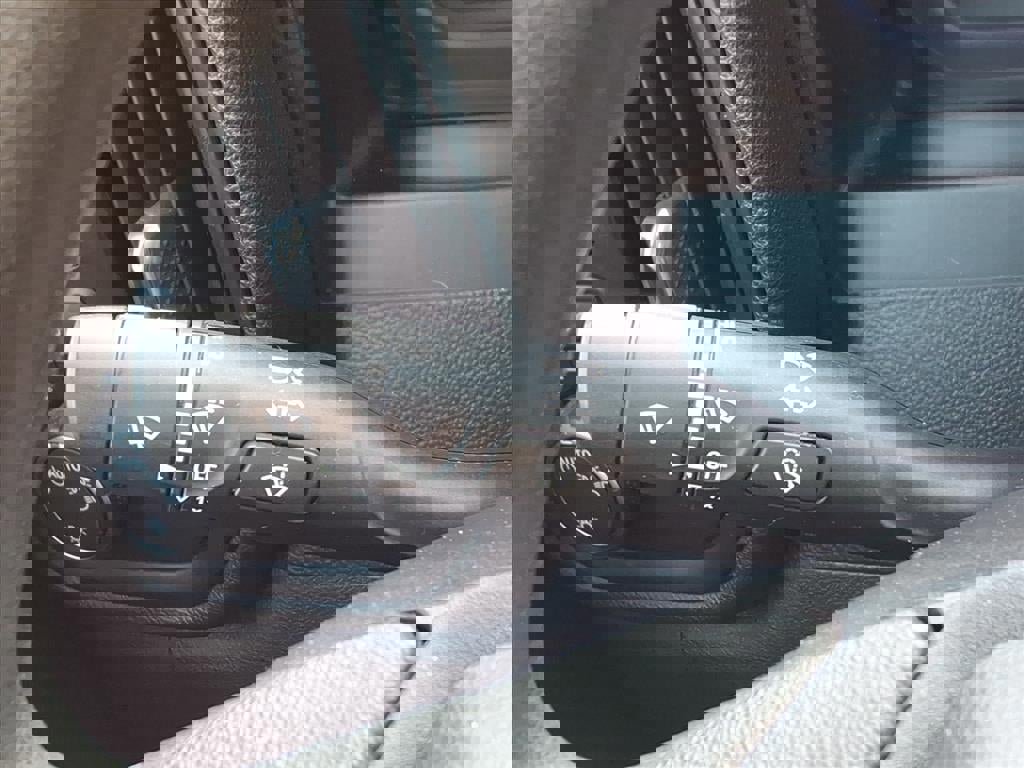 Used 2019 Chevrolet Silverado 1500 Custom w/ Custom Value Package image 20