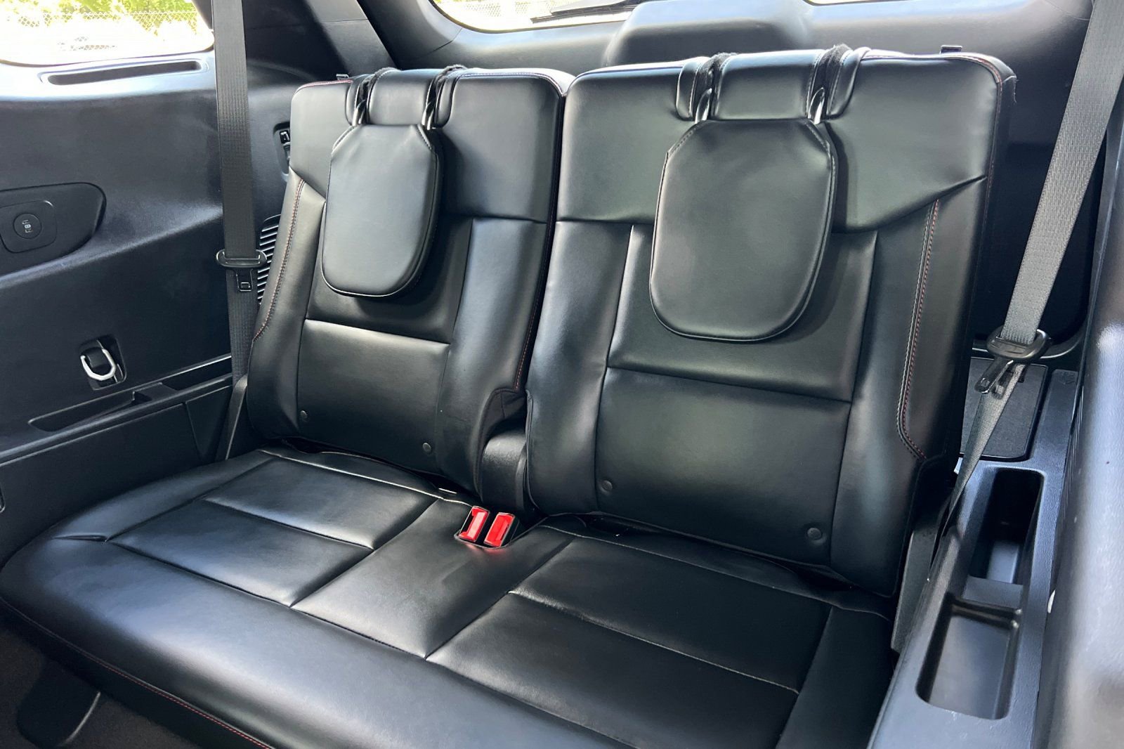 Certified 2025 Ford Explorer ST AWD/4WD image 15
