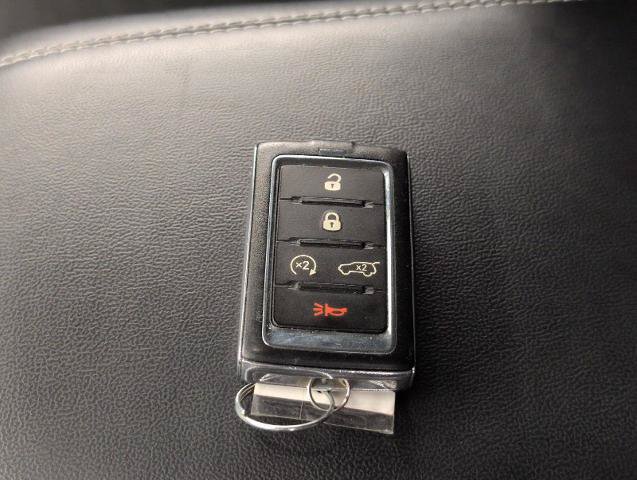 Used 2023 Jeep Grand Cherokee Limited w/ Black Appearance Package AWD/4WD image 27