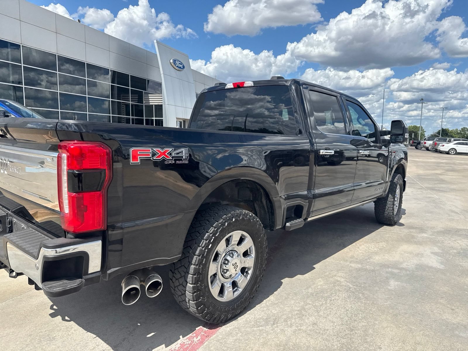 Certified 2023 Ford F250 King Ranch w/ Chrome Package AWD/4WD image 3