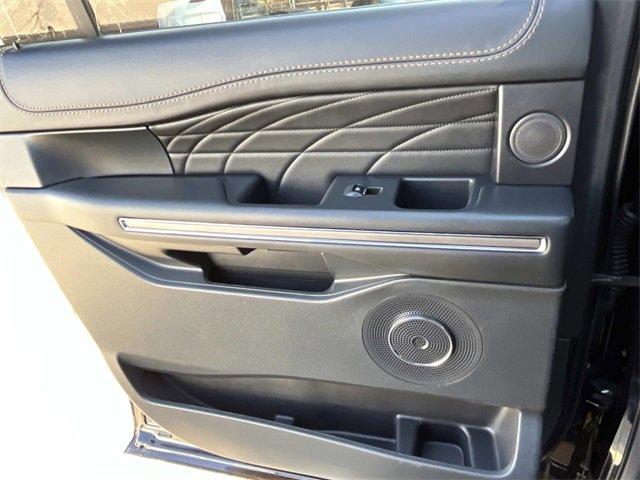 Certified 2023 Ford Expedition Max Platinum image 20
