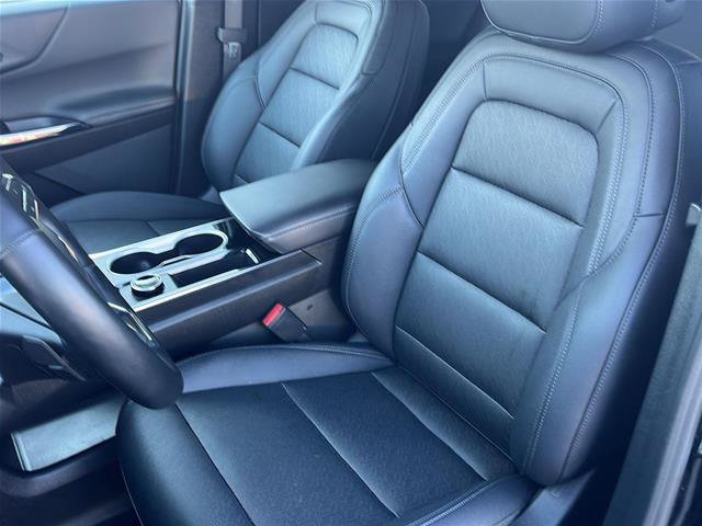 Used 2026 Chevrolet Equinox LT w/ Convenience Package II AWD/4WD image 11
