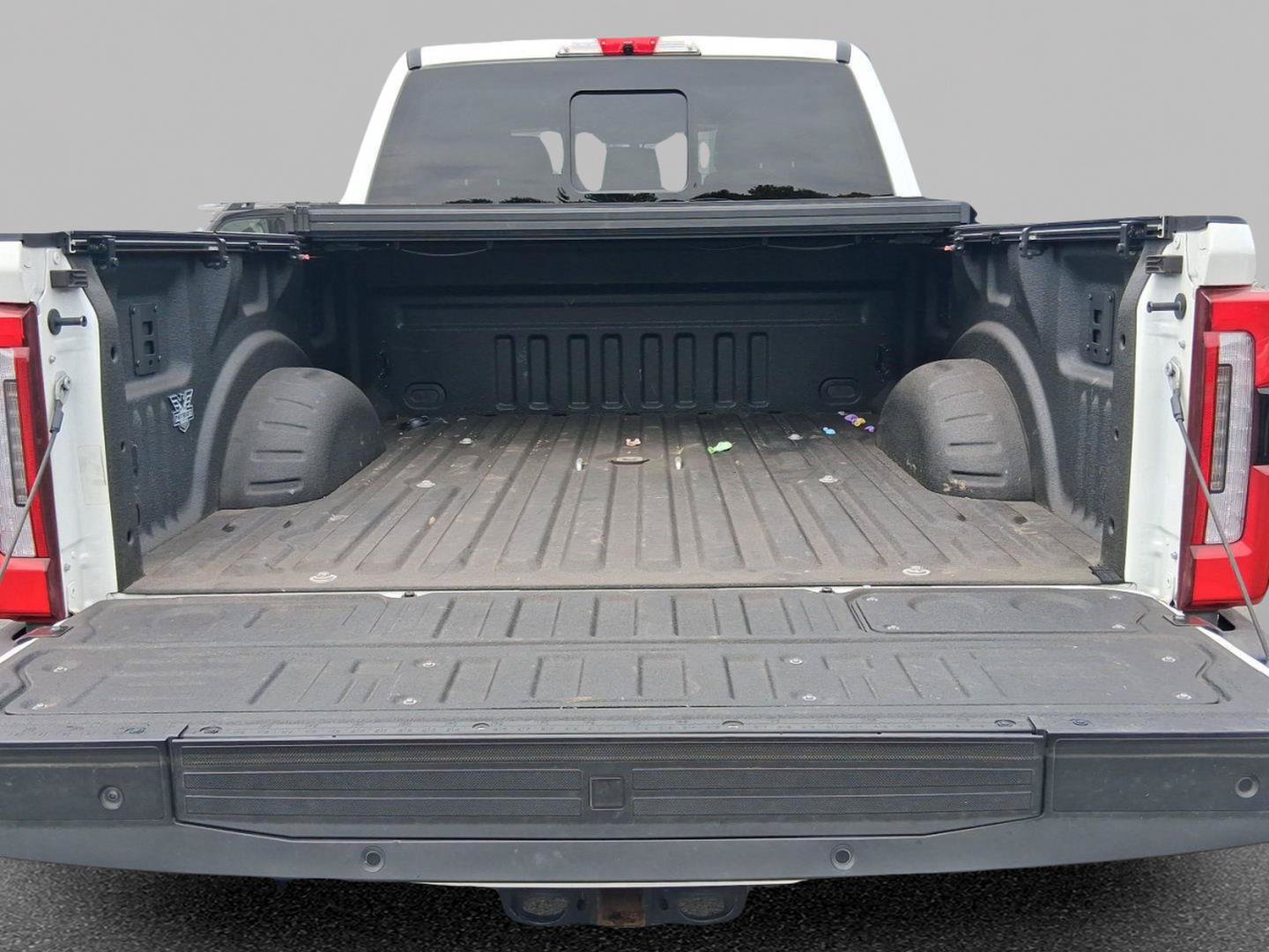 Certified 2024 Ford F350 Platinum w/ FX4 Off-Road Package AWD/4WD image 9