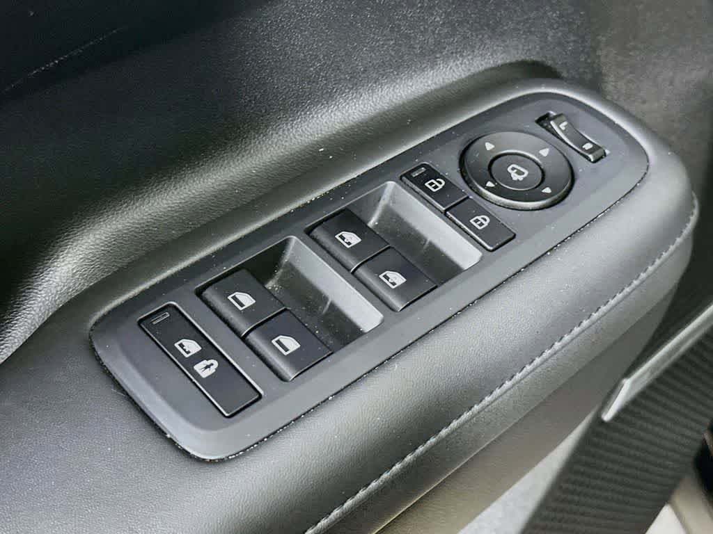 Used 2024 Hyundai Santa Fe Limited FWD image 28