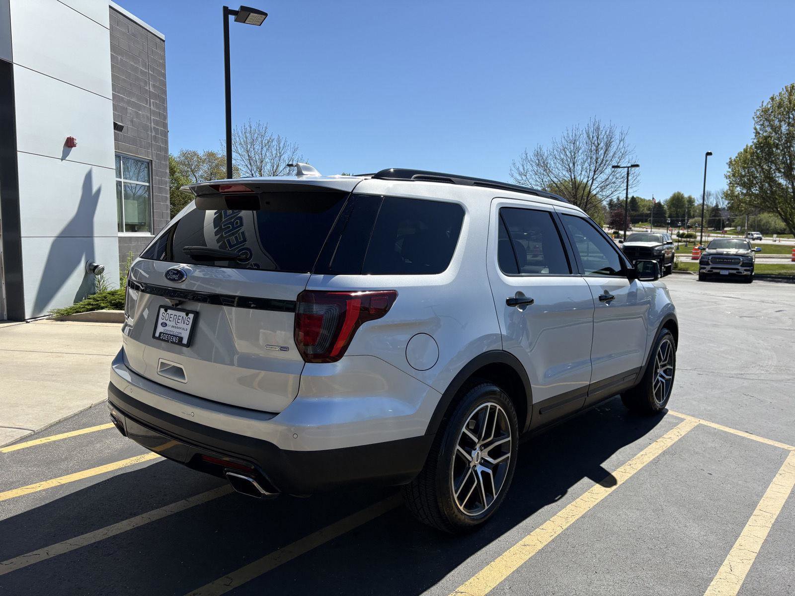 Certified 2017 Ford Explorer Sport AWD/4WD image 6