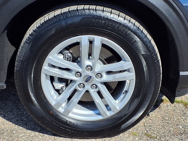Certified 2024 Ford Explorer XLT w/ Equipment Group 202A AWD/4WD image 31