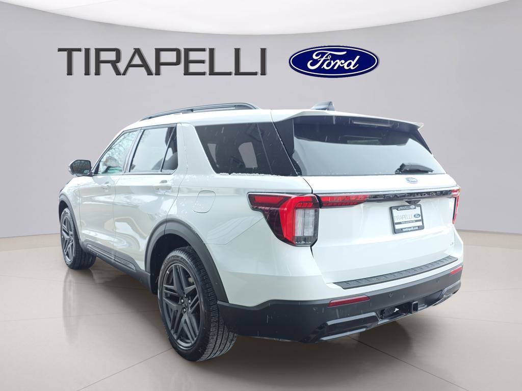 Certified 2025 Ford Explorer ST-Line w/ ST-Line Street Pack image 5
