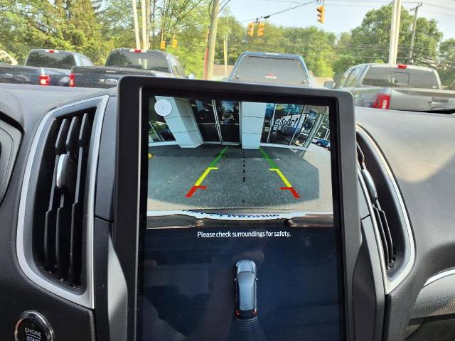 Certified 2022 Ford Edge SEL w/ Sport Appearance Package image 17