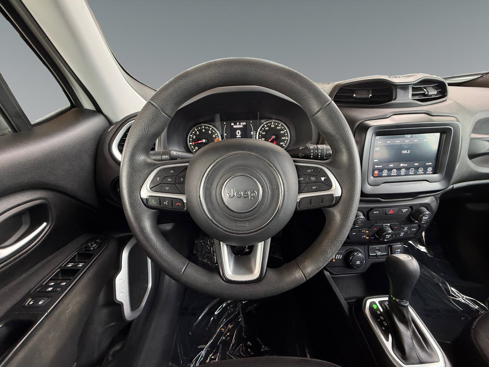 Used 2019 Jeep Renegade Sport w/ Sport Appearance Group AWD/4WD image 17