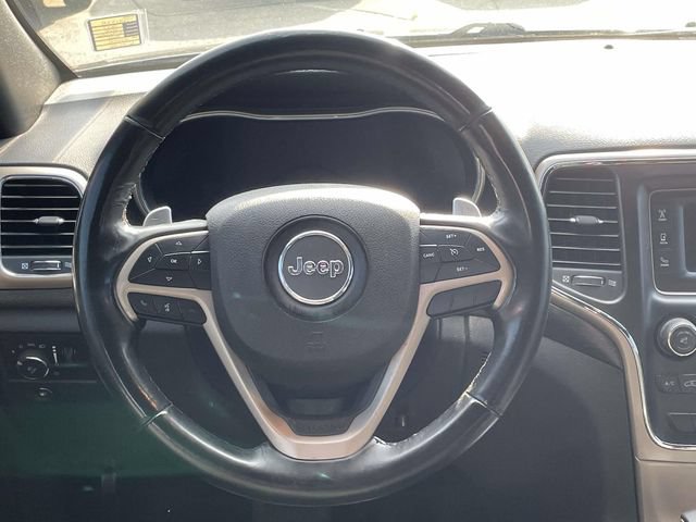 Used 2017 Jeep Grand Cherokee Laredo AWD/4WD image 11