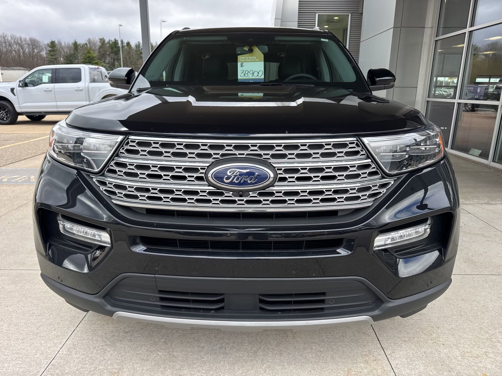 Certified 2024 Ford Explorer Limited w/ Limited Technology Package image 11